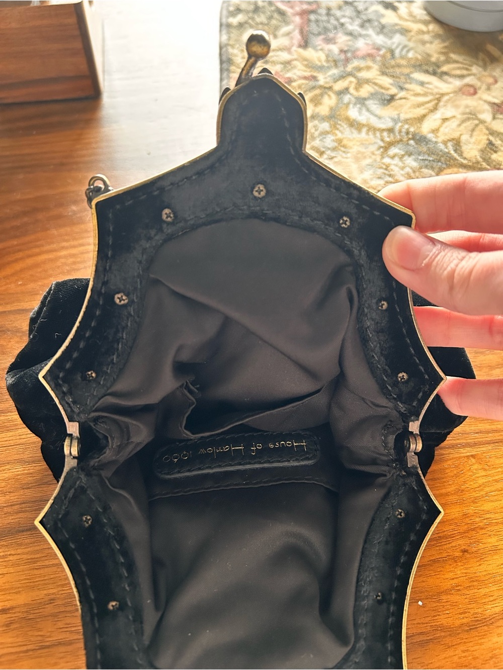 House of Harlow 1960 Velvet Kiss Lock Clutch - Picture 7 of 10